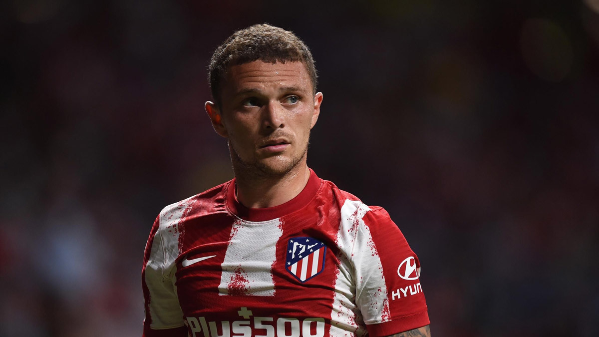 MU lấy Trippier, Barca mơ ký Pogba