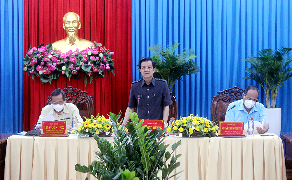 Thường trực Tỉnh ủy An Giang họp bàn các giải pháp phòng, chống dịch COVID-19 trên địa bàn tỉnh
