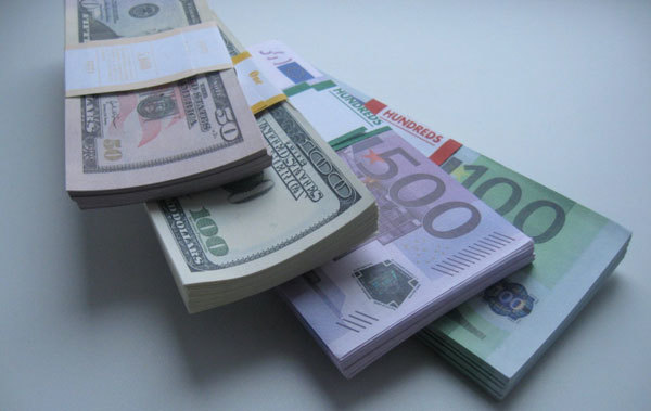Tỷ giá USD, Euro ngày 17-9: Dấu hiệu khả quan, USD hồi phục nhanh
