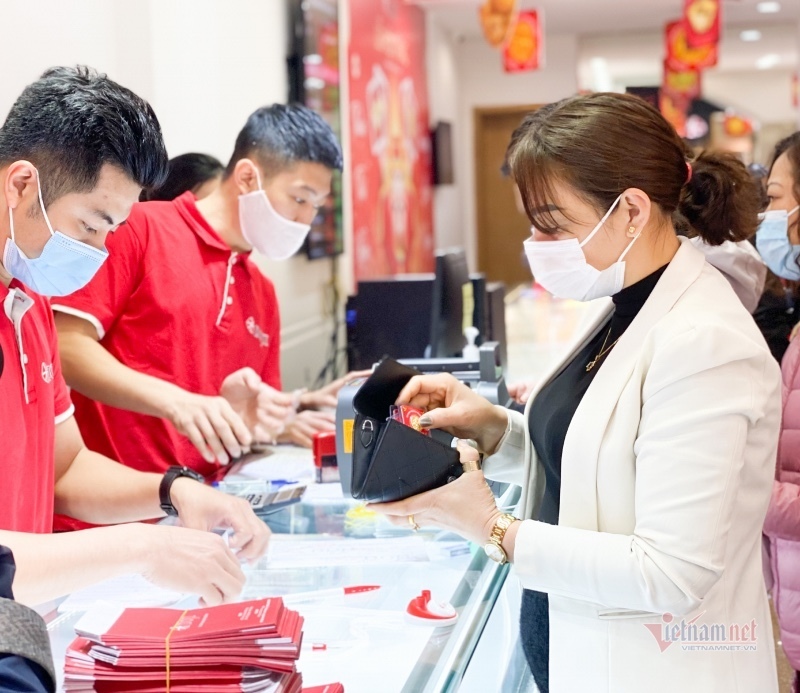 Giá vàng hôm nay 18-9: Chuỗi ngày giảm giá mạnh