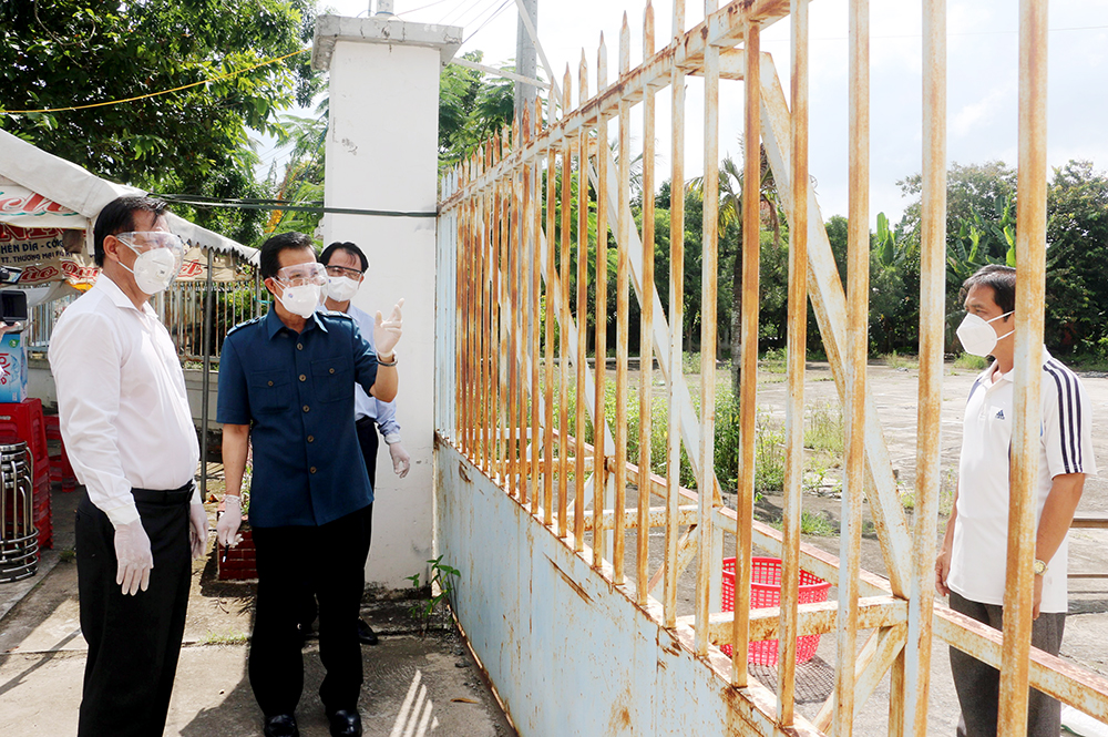 Phú Tân tập trung kiểm soát dịch bệnh COVID-19, không để lây sang các địa phương lân cận