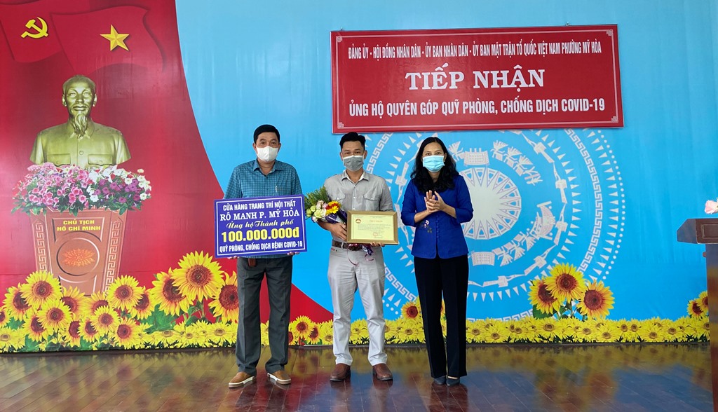 TP. Long Xuyên thêm nhiều cá nhân ủng hộ Quỹ Phòng, chống dịch COVID-19