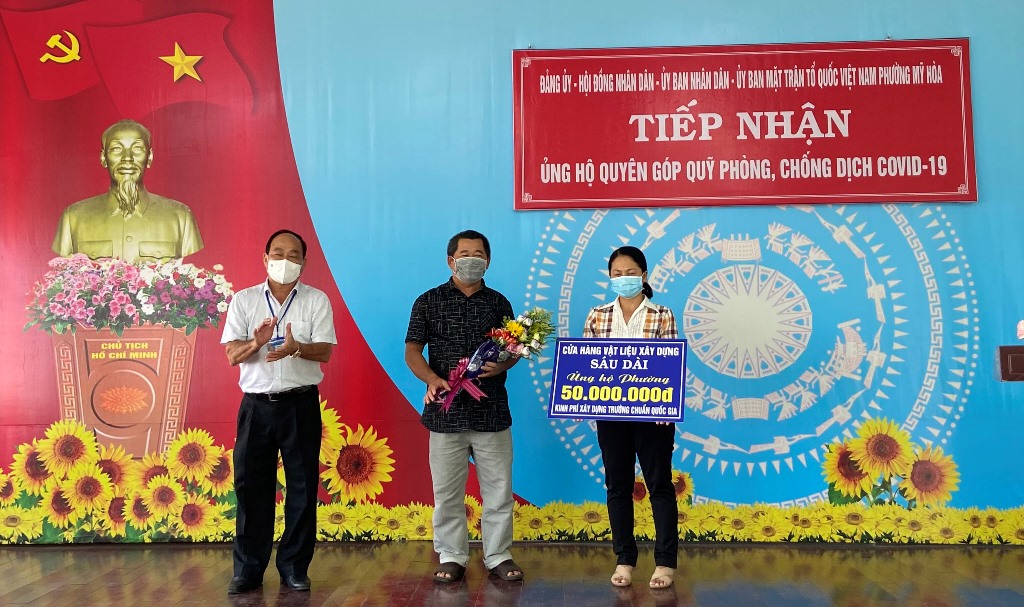 TP. Long Xuyên thêm nhiều cá nhân ủng hộ Quỹ Phòng, chống dịch COVID-19