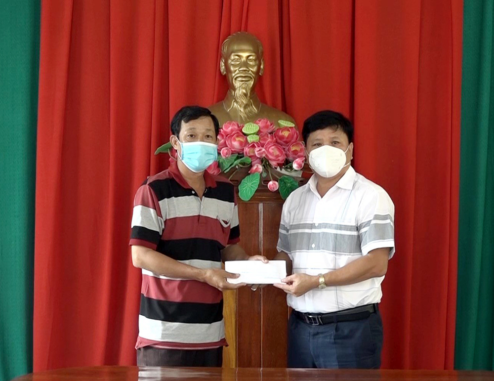 Lãnh đạo huyện Chợ Mới hỗ trợ 2 xã tâm dịch Mỹ Hội Đông và Long Giang