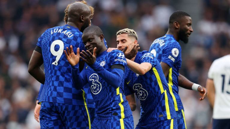 HLV Thomas Tuchel phấn khích ca ngợi Kante ‘độc nhất vô nhị’