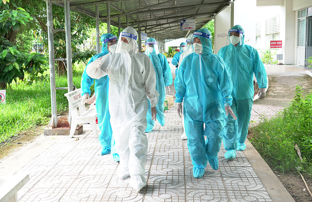 Bí thư Tỉnh ủy An Giang Lê Hồng Quang khảo sát, kiểm tra các cơ sở điều trị COVID-19
