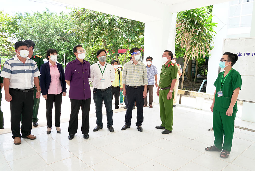 Bí thư Tỉnh ủy An Giang Lê Hồng Quang khảo sát, kiểm tra các cơ sở điều trị COVID-19