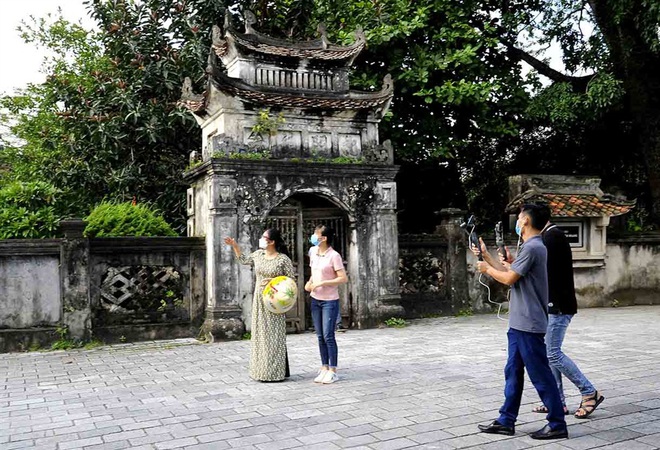 Khám phá du lịch Ninh Bình giữa "bão dịch" bằng tour trên facebook