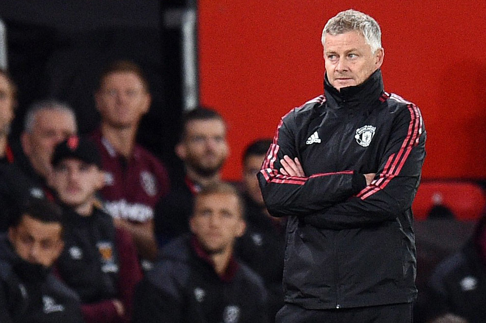 MU bị 'đá' khỏi League Cup: Solskjaer 'buông' hay bất lực?