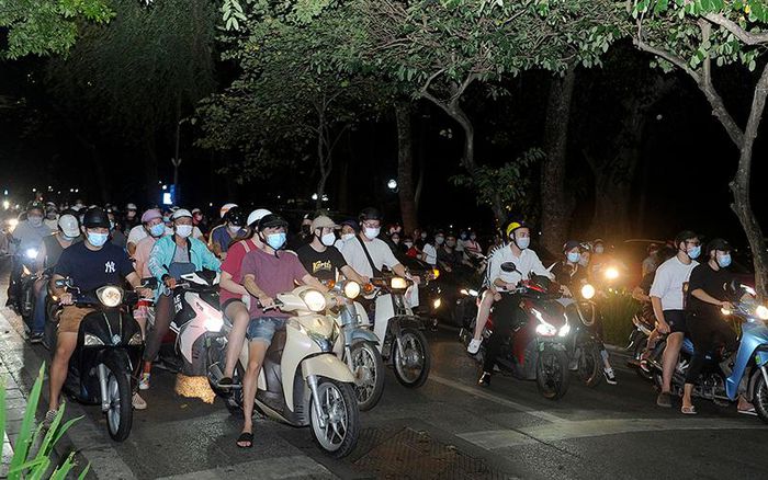 Đừng vô cảm khi cả nước đang gồng mình chống dịch COVID-19