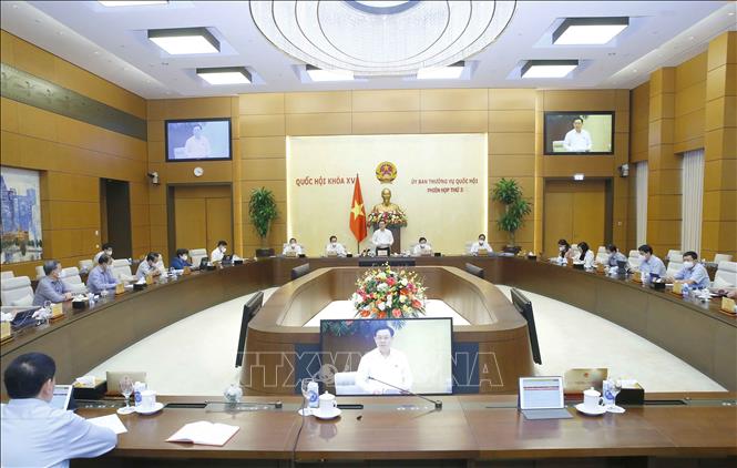 Hoàn tất việc xem xét nhiều nội dung quan trọng trình Quốc hội tại Kỳ họp thứ 2