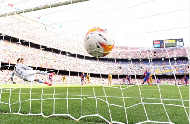 Chiến thắng hủy diệt, Barca tạm thoát khỏi khủng hoảng