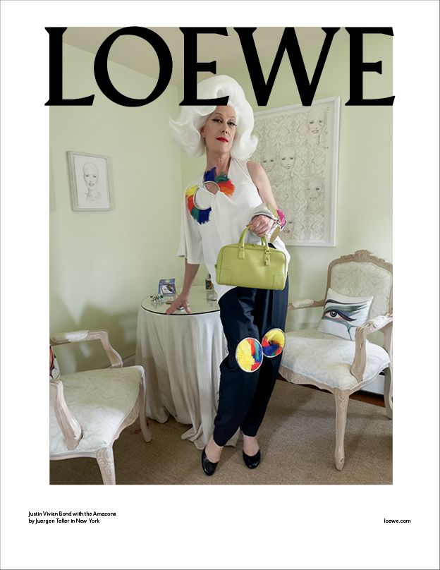 Loewe vinh danh chiếc túi nữ quyền Amazona