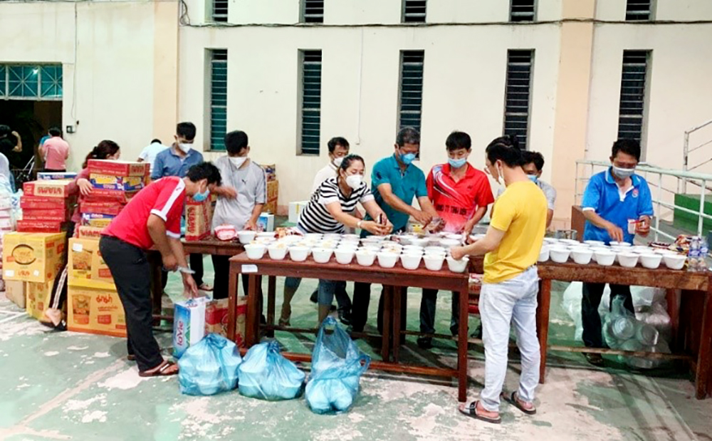 “Người dân về tới cửa ngõ thì phải đón tiếp”