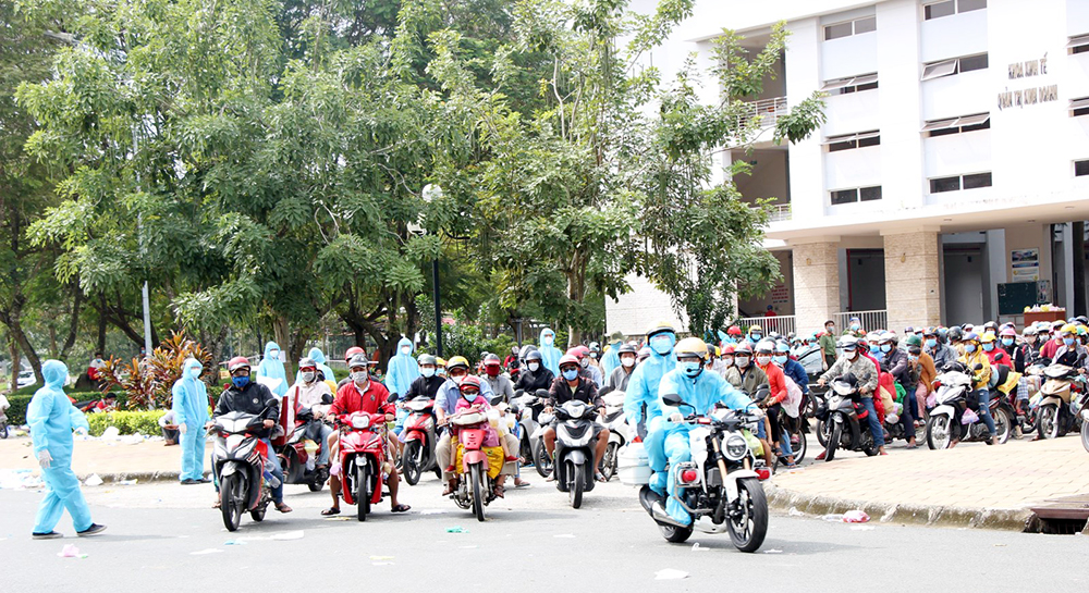 “Người dân về tới cửa ngõ thì phải đón tiếp”