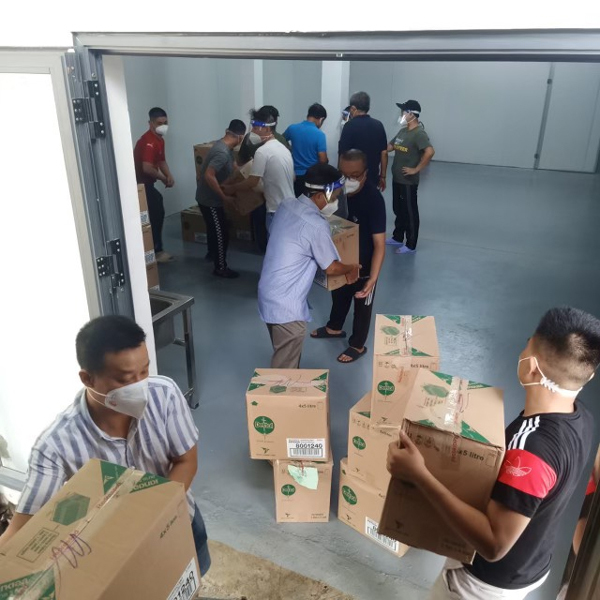 ‘Tôi và những người bạn’ - thiện nguyện ấm áp tình người giữa dịch Covid-19