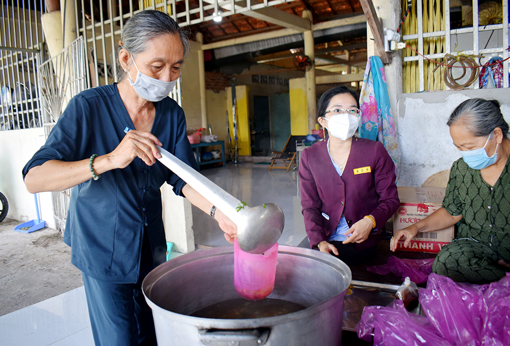“Người dân về tới cửa ngõ thì phải đón tiếp”