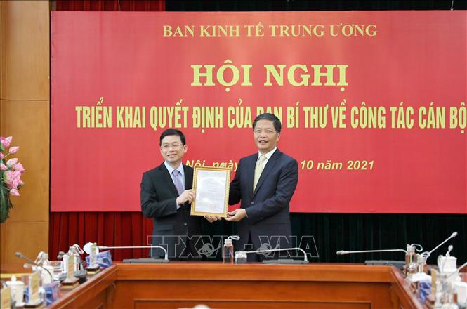 Đồng chí Nguyễn Duy Hưng giữ chức Phó Trưởng ban Kinh tế Trung ương