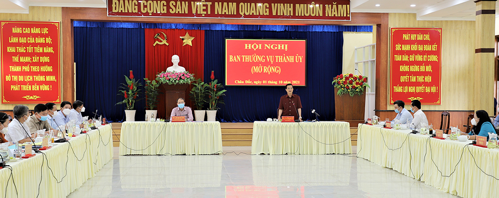 TP. Châu Đốc nỗ lực thực hiện “mục tiêu kép”