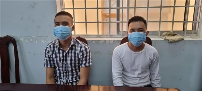 Kiên Giang: Bắt được 2 kẻ bị truy nã trong dòng người từ TP.HCM về quê