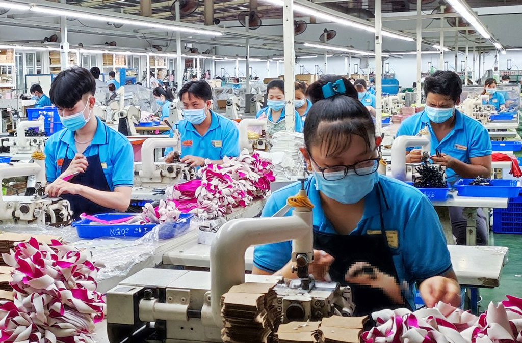 Long An vận động công nhân, người lao động ở lại làm việc