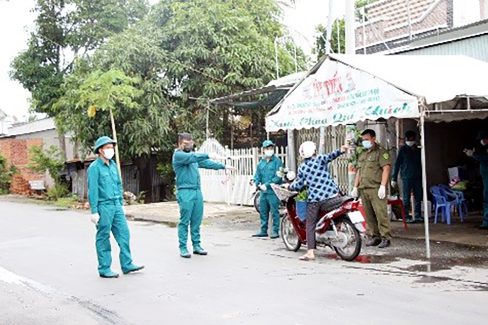 Chợ Mới tăng cường kiểm soát, xử phạt các trường hợp vi phạm quy định phòng, chống dịch COVID-19