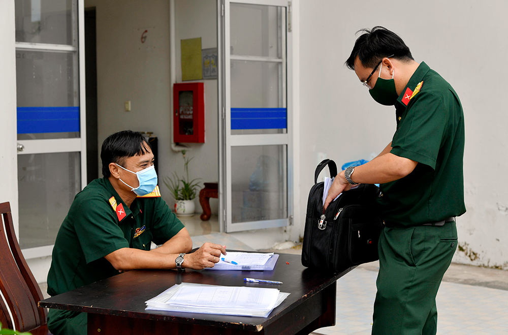 An Giang đưa thí sinh trúng tuyển trường quân đội nhập học