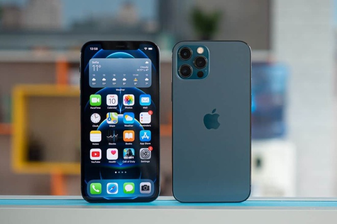 Đại lý xả hàng, iPhone 12 Mini "sập giá" tại Việt Nam