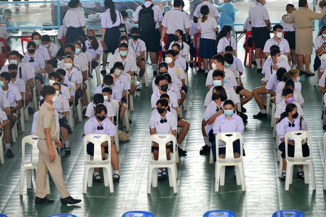 COVID-19 tới 6h sáng 11-10: Thêm trên 4.200 ca tử vong; Anh dẫn đầu ca nhiễm mới