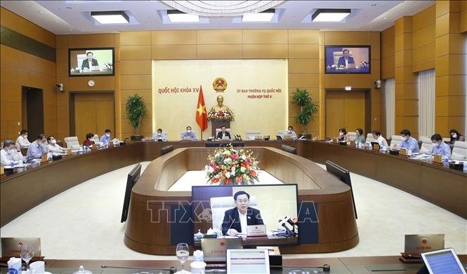 Khẩn trương xây dựng chương trình tái thiết, phục hồi nền kinh tế