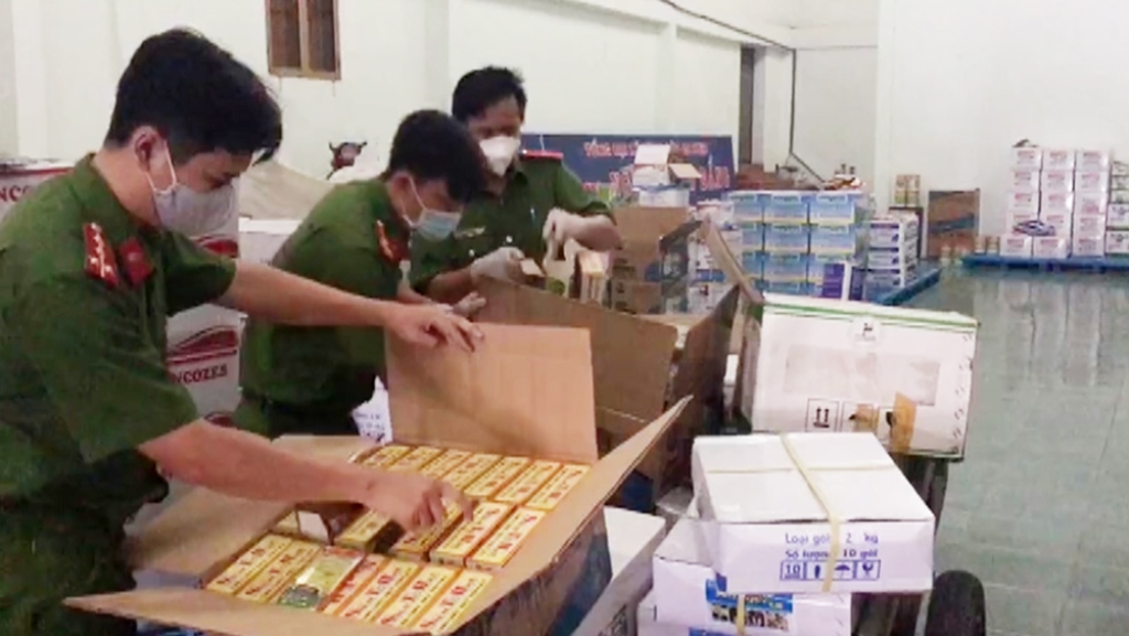 An Giang: Phát hiện gần 3.200 sản phẩm phân bón, thuốc bảo vệ thực vật hết hạn sử dụng và nghi vấn thuộc danh mục cấm sử dụng tại Việt Nam