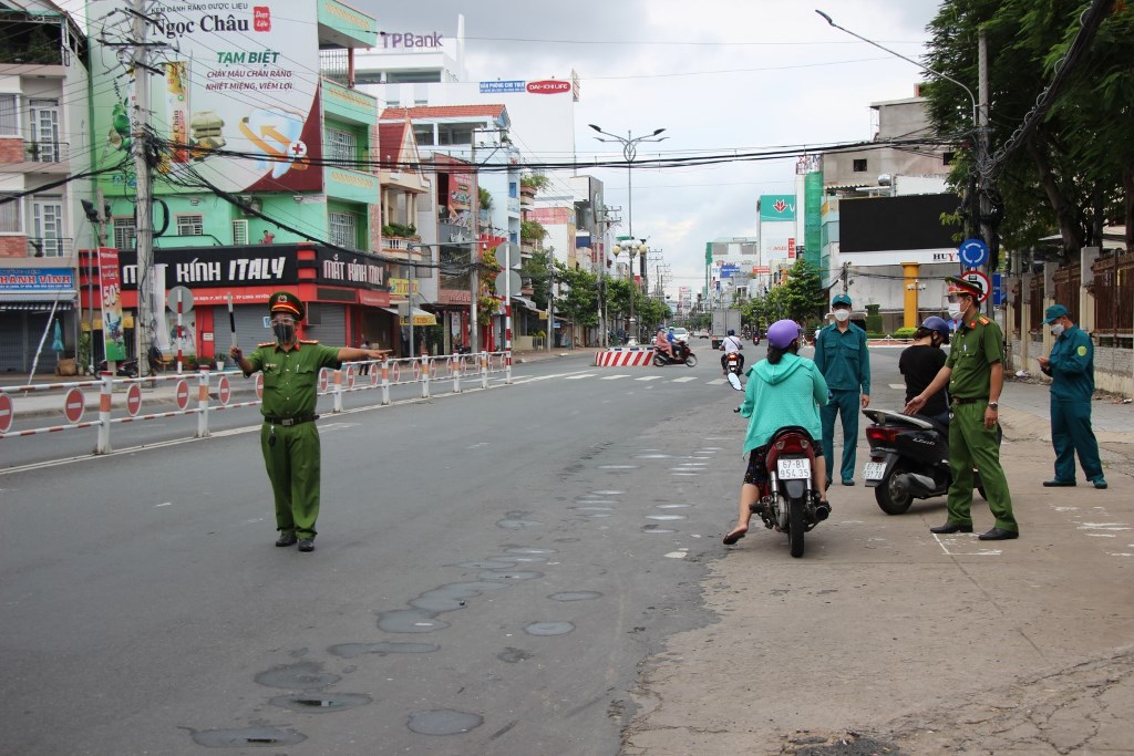 Chủ tịch UBND tỉnh An Giang chỉ đạo bảo đảm an ninh trật tự, phòng, chống cháy nổ và xử lý vi phạm trong phòng, chống dịch COVID-19