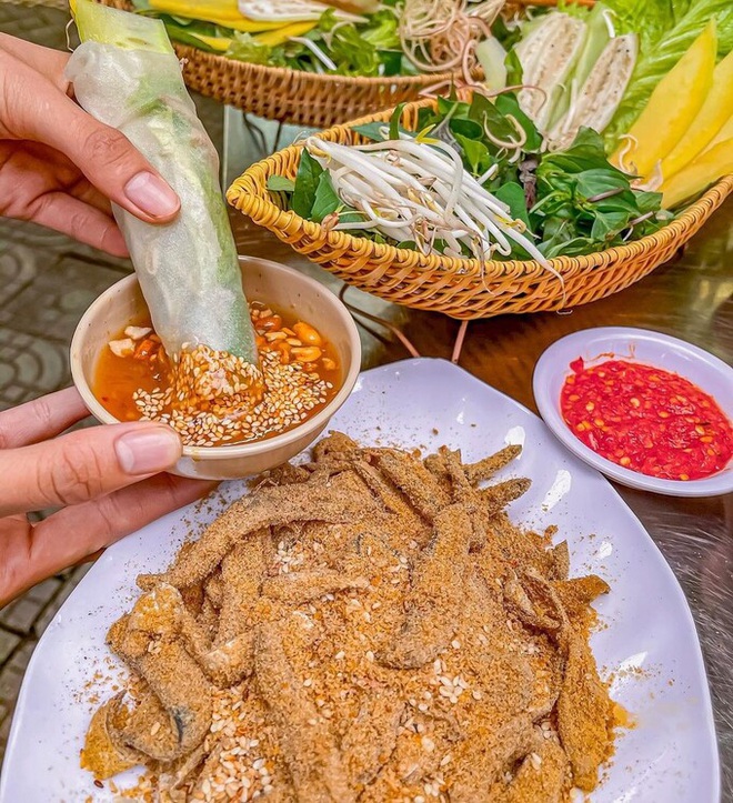 Đặc sản cá trích "ăn tươi nuốt sống" nổi tiếng ở Đà Nẵng