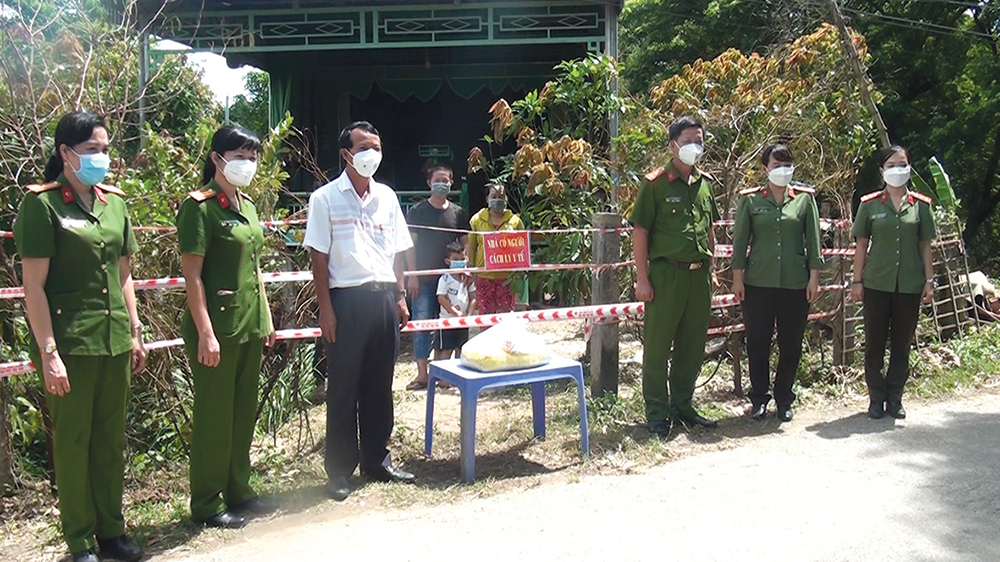 "Dân vận khéo" vượt qua đại dịch