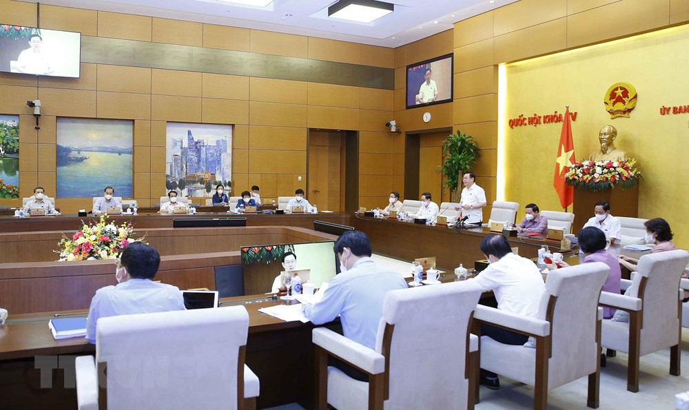 Bế mạc Phiên họp thứ 4 của Ủy ban Thường vụ Quốc hội