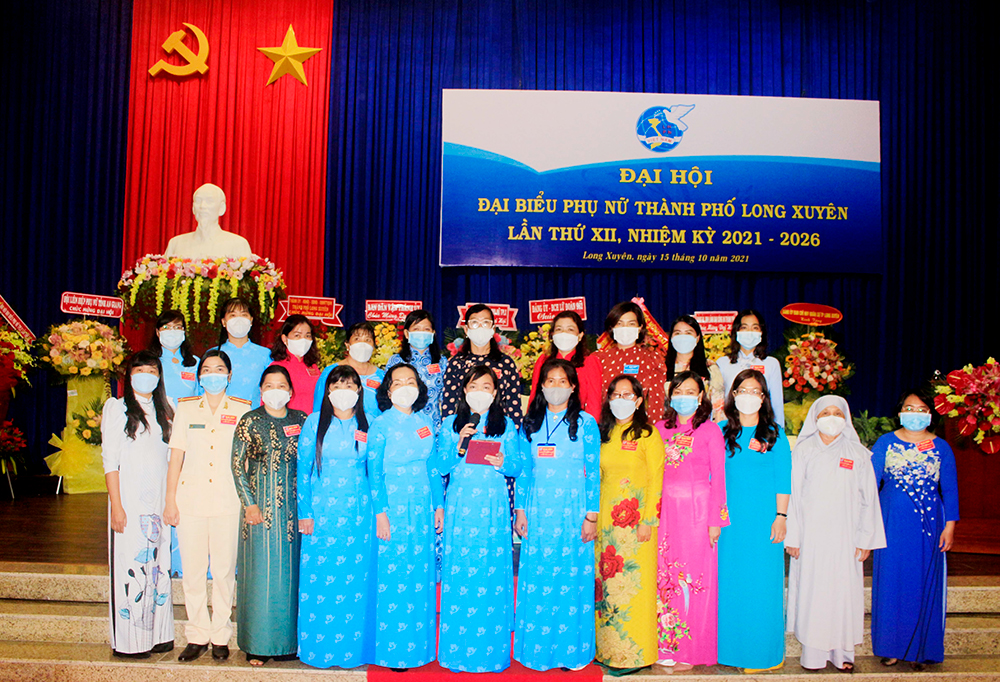 Đồng chí Nguyễn Thị Tuyết Hồng giữ chức Chủ tịch Hội Liên hiệp Phụ nữ TP. Long Xuyên khóa XII