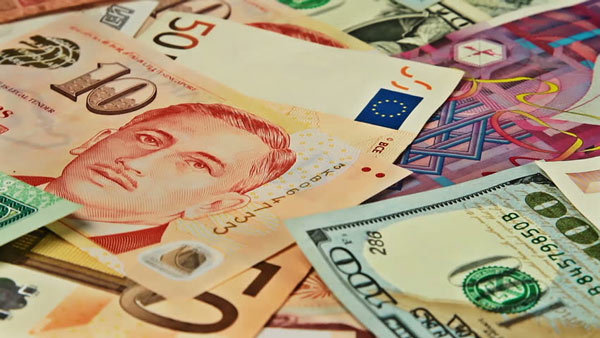 Tỷ giá USD, Euro ngày 15-10: Vàng tăng tốc, USD hạ nhiệt