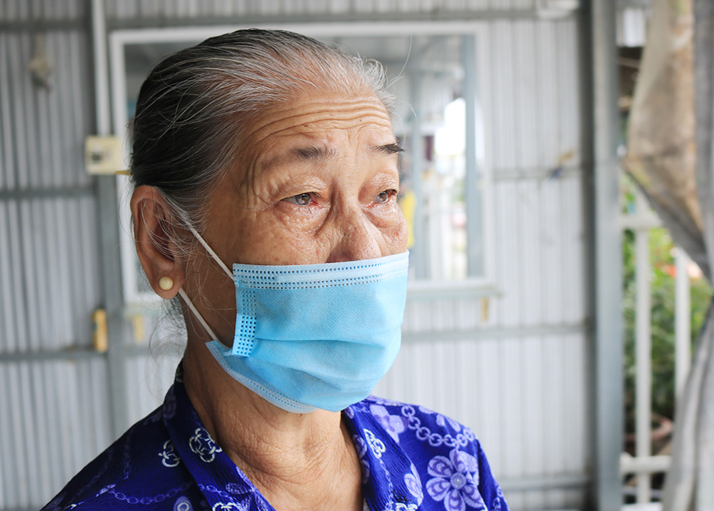 Những đôi mắt trong mùa dịch
