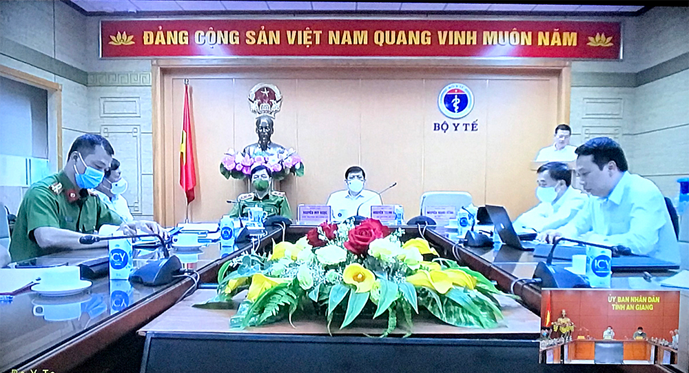 Hội nghị trực tuyến toàn quốc về tiêm chủng COVID-19 và giải pháp xác thực, liên thông dữ liệu