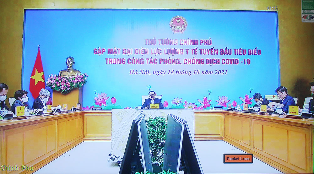 Thủ tướng Chính phủ gặp mặt đại diện lực lượng y tế tuyến đầu tiêu biểu trong công tác phòng, chống dịch COVID-19