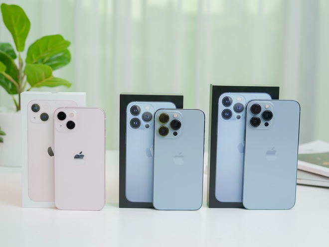 iPhone 13 khan hàng, đại lý "ra chiêu" chưa từng có tại Việt Nam