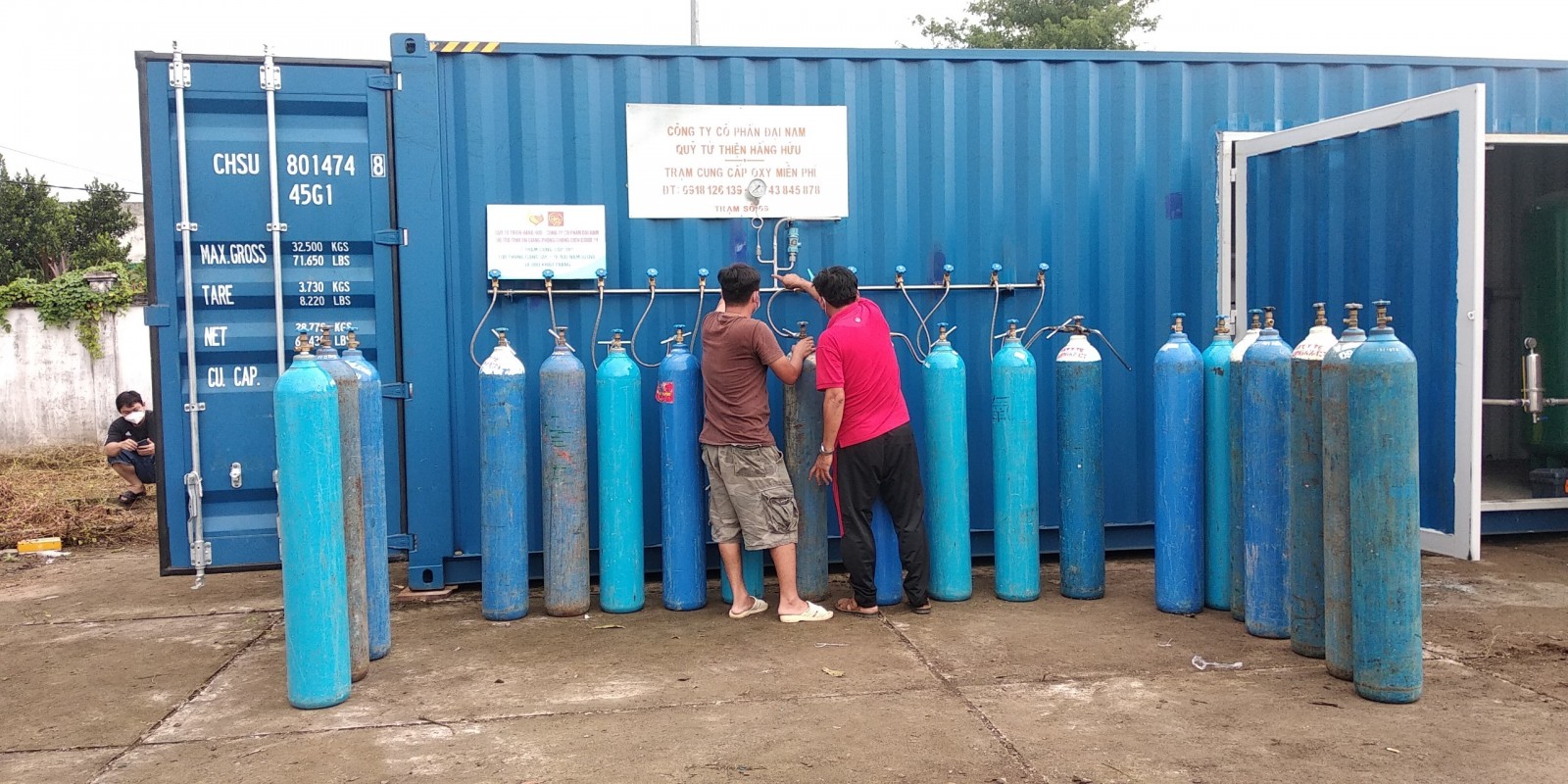 Trung tâm Y tế huyện Phú Tân vận hành trạm cung cấp ô-xy hỗ trợ điều trị bệnh nhân COVID-19