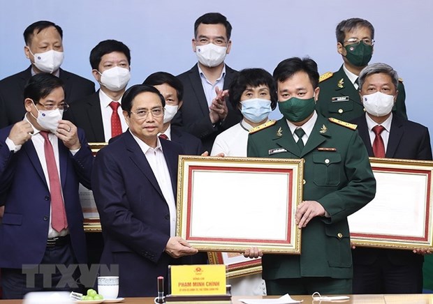 Thủ tướng: Vai trò của lực lượng tuyến đầu còn rất nặng nề