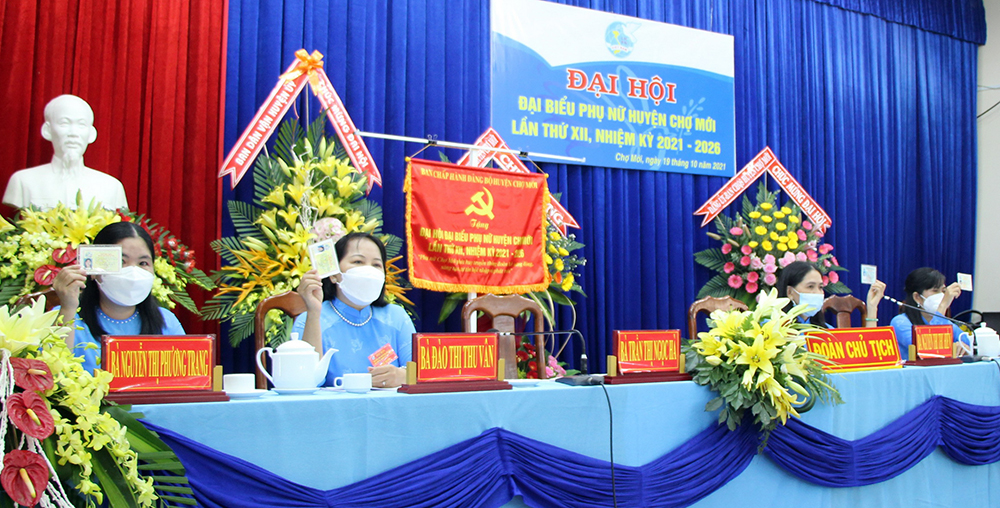 Bà Trần Thị Ngọc Hà tái cử Chủ tịch Hội Liên hiệp Phụ nữ huyện Chợ Mới nhiệm kỳ 2021-2026