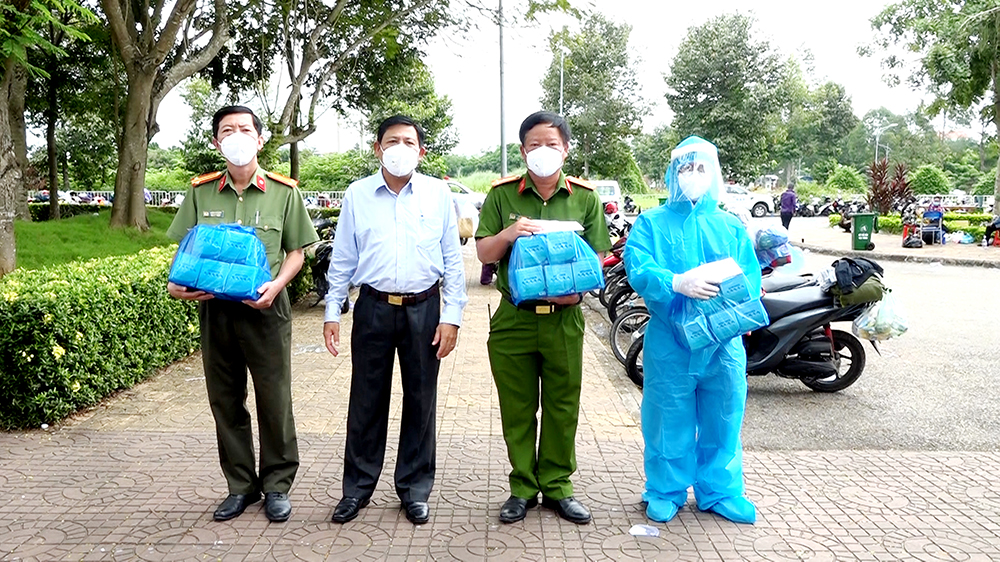 An Phú quyết tâm kiểm soát dịch bệnh