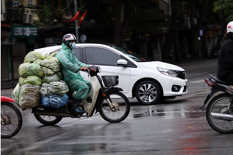 Thời tiết ngày 21-10: Không khí lạnh gây mưa ở Bắc Bộ, trời chuyển rét