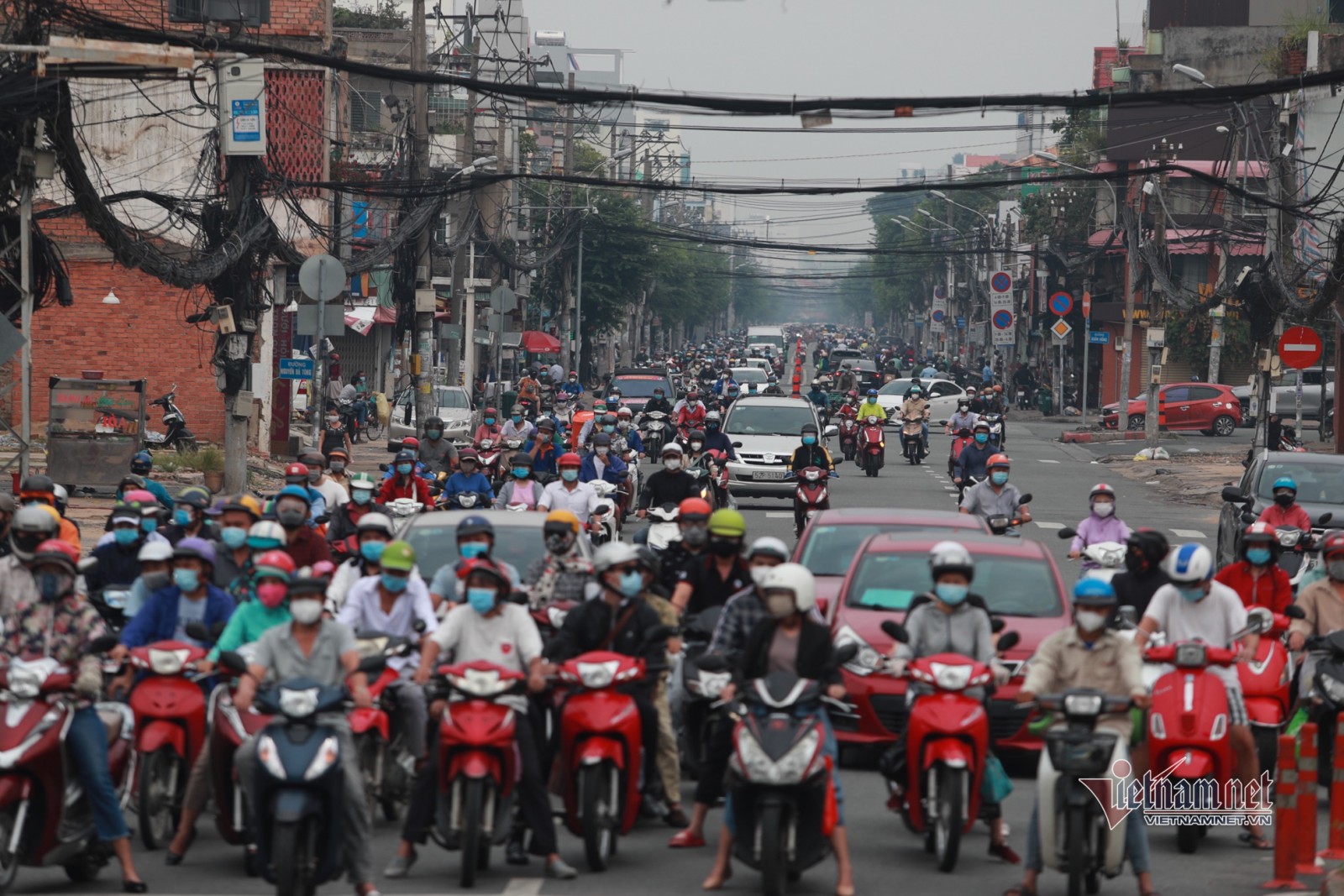 Bộ trưởng Y tế: Năm 2022 có thể tiêm vắc xin cho trẻ em trên 3 tuổi