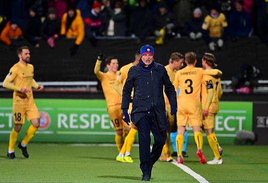 AS Roma thua thảm 1-6 ở Europa Conference League, Jose Mourinho bàng hoàng