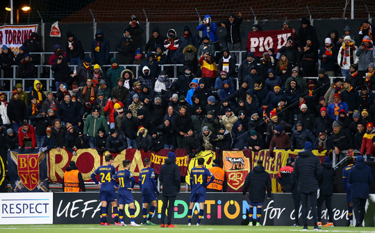 AS Roma thua thảm 1-6 ở Europa Conference League, Jose Mourinho bàng hoàng
