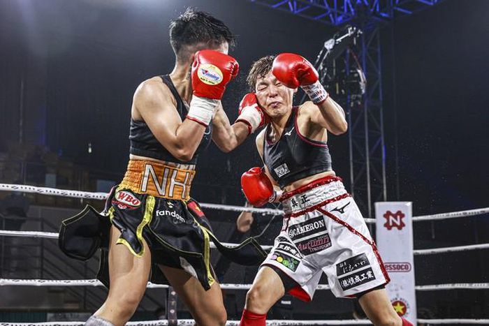 Võ sĩ Nguyễn Thị Thu Nhi giành đai WBO thế giới, lập chiến tích lịch sử